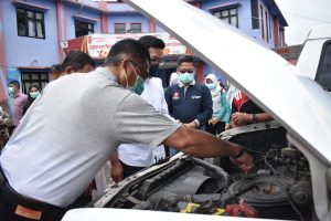 Wawako Bersama Sekda Kota Payakumbuh Melakukan Pengecekan Kelayakan Kendaraan Dinas