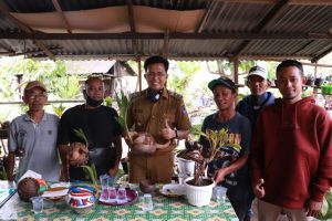 Kunjungi Komunitas Pecinta Bonsai Kelapa Paliko, Wawako Erwin Yunaz: Sebuah Hobi Yang Unik dan Menarik