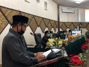 Rapat Paripurna, DPRD Kota Padang Setujui Raperda APBD Tahun 2021