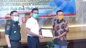 Peduli Pencegahan Kebakaran Hutan, PT.BRM Terima Penghargaan Gubernur Sumbar