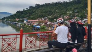 Gowes Ria Bersama Keluarga Gubernur Irwan Prayitno Imbau Masyarakat Patuhi Prokes