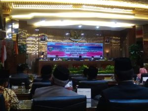 Paripurna DPRD Pessel, Bupati Rusma Yul Anwar dan Wakil Bupati Rudi Hariyansyah Sampaikan Pidato Politik