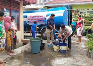 Perumda Air Minum Kota Padang Cepat Tanggap Terhadap Warga Kekeringan Air