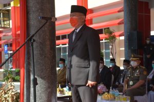 Sekda Sumbar Pimpin Upacara HUT Satpol PP ke-71 dan Satlinmas ke-59