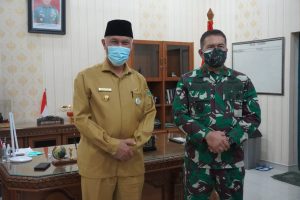 Gubernur Sumbar Kunjungi Danrem 032/Wirabraja, Apresiasi Program TMMD