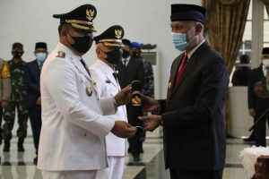 Resmi Dilantik, Sutan Riska Sah Jabat Bupati Dharmasraya Periode Kedua Bersama Datuak Labuan