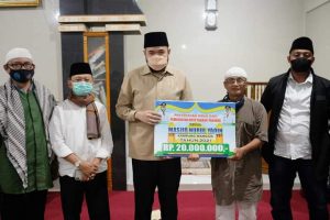 Dalam Safari Ramadhan Wako Padang Panjang Fadly Amran Sampaikan Program Wifi Gratis di Masjid