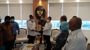 Bertemu Menteri Kelautan, Bupati Pessel Bahas Potensi Perikanan dan Peningkatan Ekonomi Nelayan