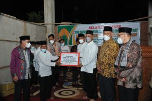 Tim Safari Ramadhan Berkunjung, Masjid Raya Talang Dapat Bantuan Semen, Uang dan Al Qur’an