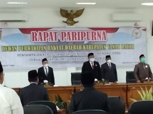 Rapat Paripurna,  DPRD Tanah Datar Sampaikan Keputusan Rekomendasi Terhadap LKPJ Bupati Tahun 2020