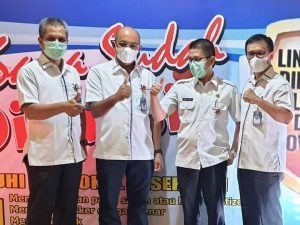 Keluarga Besar Perumda Air Minum Kota Padang Divaksin Covid-19