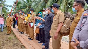 Melawan Covid-19 dengan Prokes Tanpa Tawar di Desa Muara Sikabaluan