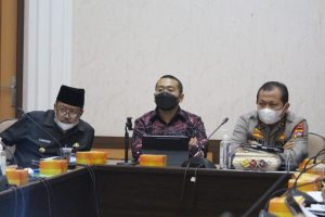 Revitalisasi Danau Maninjau Prioritaskan Angkat KJA Terbengkalai