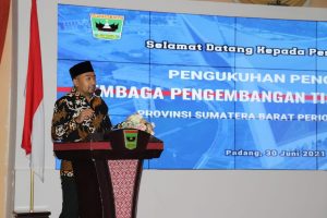 Wagub Audy Joinaldy Dilantik Jadi Ketua LPTQ 2021-2025