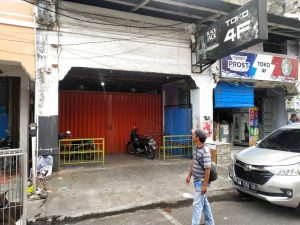 Kasi Pembangunan PUPR Padang Tinjau Koridor Dijalan Niaga Pondok Yang Disekat