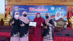 Mendukung Distinasi Pariwisata di Sumbar, Nevi Zuairina Turut Menggagas Pengembangan Homestay Sebagai salah Satu UMKM