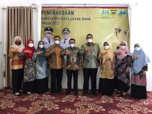 Kabupaten Tanah Datar Raih Penghargan Kabupaten Layak Anak 2021