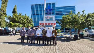 Melalui Walikota, Perumda AM Kota Padang Serahkan 1 Unit Ambulance Untuk Baznas
