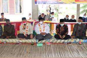 Gubernur Mahyeldi Sumbar Beri “Bekal” untuk 100 Mahasiswa KKN di Padang Pariaman