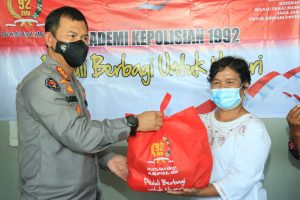 Lagi, Alumni Akpol 92 Serahkan Bansos untuk Masyarakat