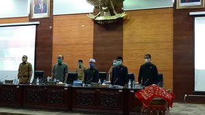 Mars Sumetera Barat dan 2 Ranperda di Paripurnakan