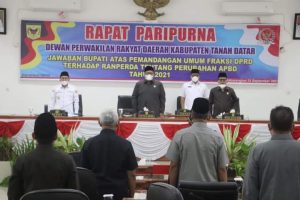 Bupati Tanah Datar Jawab Pandangan Umum Fraksi Terhadap Ranperda APBD-P 2021