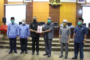 Sumbar Sampaikan Nota Ranperda APBD P 2021, Defisit Rp28 Miliar