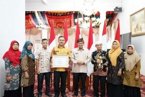 Kabupaten Layak Anak Tingkat Nasional Terima Penghargaan