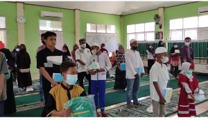 JBB Sukses Salurkan 2 Ribu Buku Tulis dan 100 Tas, Anak Yatim Harap Donatur Pakaian Sekolah