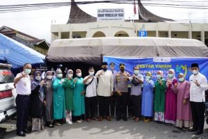 Peringati Hari Kesehatan, Wako Padang Panjang Fadly Amran Ajak Warga untuk Vaksinasi