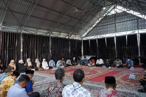 Bupati Eka putra Takzia Kerumah Shadiq Pasadigoe