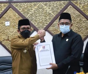 Dalam Sidang Paripuna DPRD Padang Setujui RPJMD Kota Padang Tahun 2019-2024 Disahkan Jadi Perda