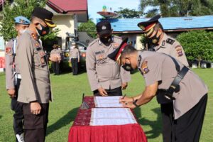 Kabagren dan Kasat Binmas Polres Agam Disertijab-kan