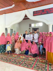 MKG Fundation Bantu Renovasi Surau Salwa Aia Pacah