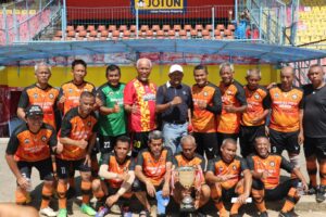 Gubernur Mahyeldi Buka Minang Old Star 20 Indonesia U-50