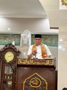 Ketua DPRD Sumbar Pimpin Safari Ramadhan ke Masjid Al Muttaqien Pegambiran Padang