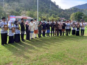 Peringatan Hardiknas 2022, 67 Orang Guru Penulis Terima Penghargaan