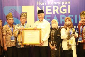 Sumbar Terima Penghargaan Simpul Jaringan Terbaik Nasional Tahun 2022