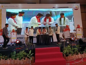 Berlangsung Meriah, Gubernur Mahyeldi Buka Munas Ke-7 Gebu Minang Pilih Ketum Baru
