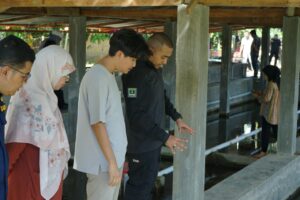 Wagub Audy Joinaldy : Blaster Farm Budi Daya Lobster Air Tawar Bukti Pengusaha Milenial Sumbar Bangkit
