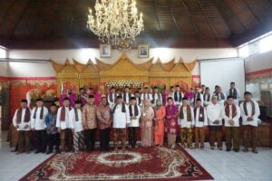 Lantik Pengurus K-SMR, Gubernur Sumbar Harap K-SMR Berdayakan 600 Ribu UMKM