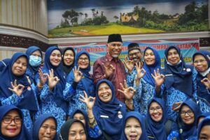Ciptakan Iklim Birokrasi Dinamis dan Profesional, Gubernur Sumbar Lantik 103 Pejabat Fungsional Tahap Dua