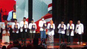 Milad ke-20, PKS Beri Penghargaan Kepada Kadernya