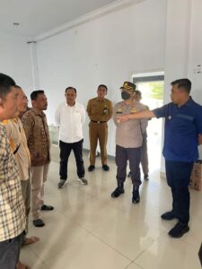 SUTAN RISKA TEGASKAN KEPADA PABRIK KELAPA SAWIT UNTUK PRIORITASKAN TBS PETANI DHARMASRAYA