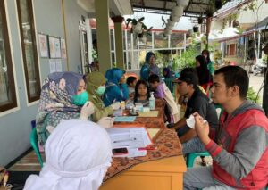 Deteksi Gejala Kolesterol, Hipertensi dan Diebetes, Posbindu Ngalau Minta Warga Jaga Pola Makan