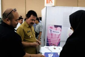 Bantu Branding UMKM, ISI Gelar Pameran Corporate Identity DKV 20