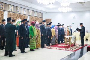 Setelah Lantik, Gubernur Mahyeldi Ingatkan Pejabat Eselon IV dan III Harus BerAKHLAK