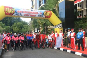 Peringatan Hari Bhayangkara, Polda Sumbar gelar Fun Bike Bersama