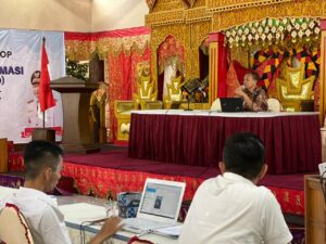 Tingkatkan Pemahaman Pejabat dan Operator Pengelola PPID, Diskominfotik Sumbar Gelar Workshop Penyusunan DIP dan DIK