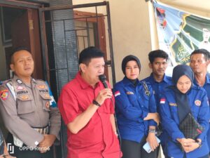 Atelit Dojang Taekwondo Karang Taruna Pintu Laut Dilepas Ketua LPM Padang “Berlaga” ke Painan